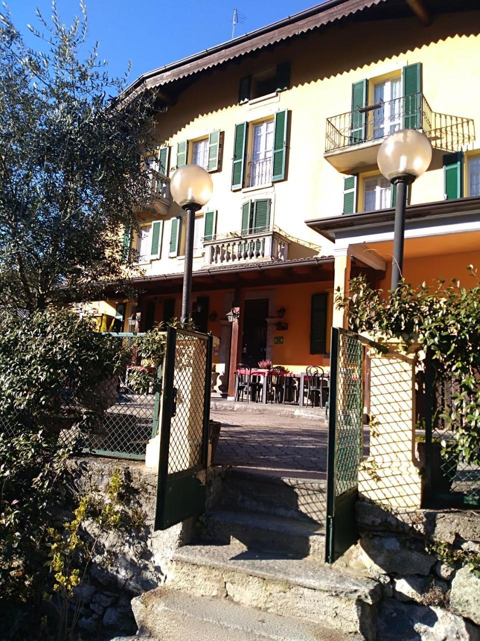Albergo Ristorante Coppa Dazio Exterior foto
